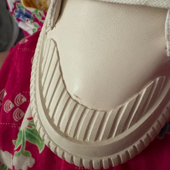 Yellow Box Cream Sneakers with Floral Detailing - Picture 4 of 5